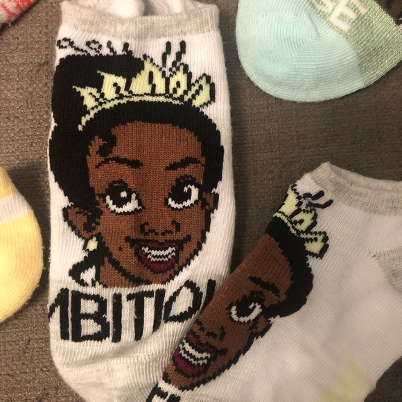 Disney princess girls ankle 5 pairs of socks size 10-13. New, never worn - Picture 5 of 6